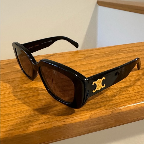 TRIOMPHE 04 SUNGLASSES IN ACETATE
BLACK - Picture 5 of 12